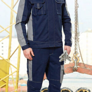 Flame retardant antistatic suit for gas station operator