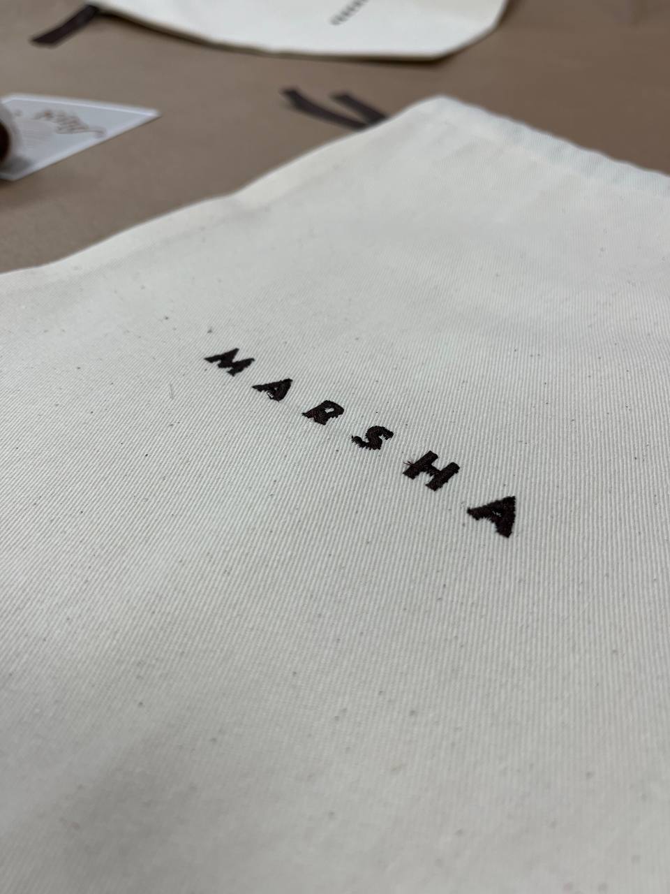 Tight unbleached cotton pouch for the brand. (10pcs) - Image 2