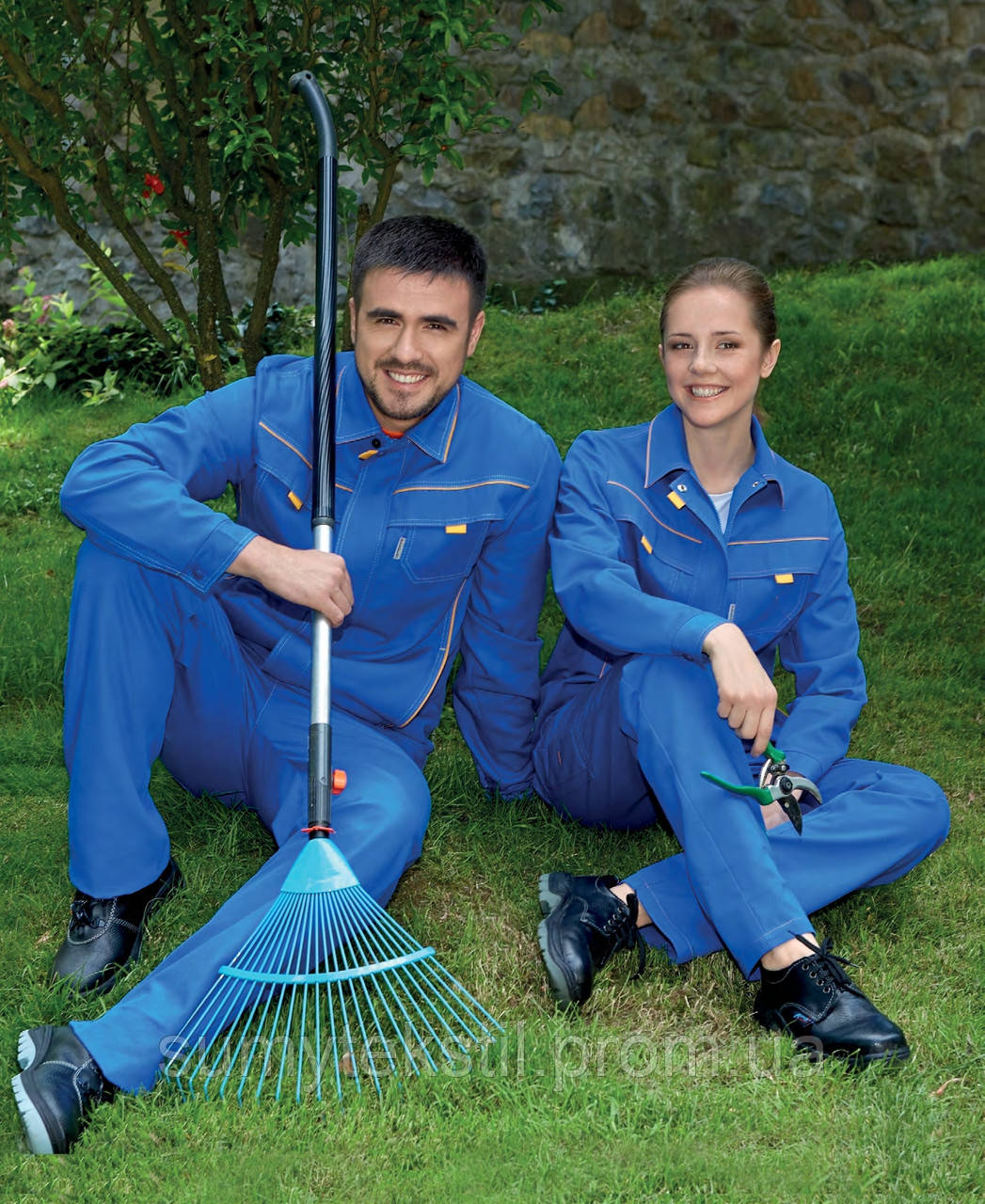 Summer suit with protection against general industrial pollution (GIP)