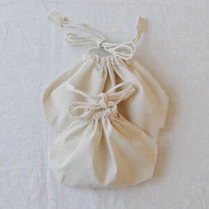 White Designer Gift Bag – Elegant & Reusable Packaging (10pcs)