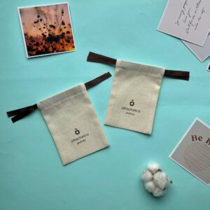 An unbleached cotton bag for a perfume brand (10pcs)