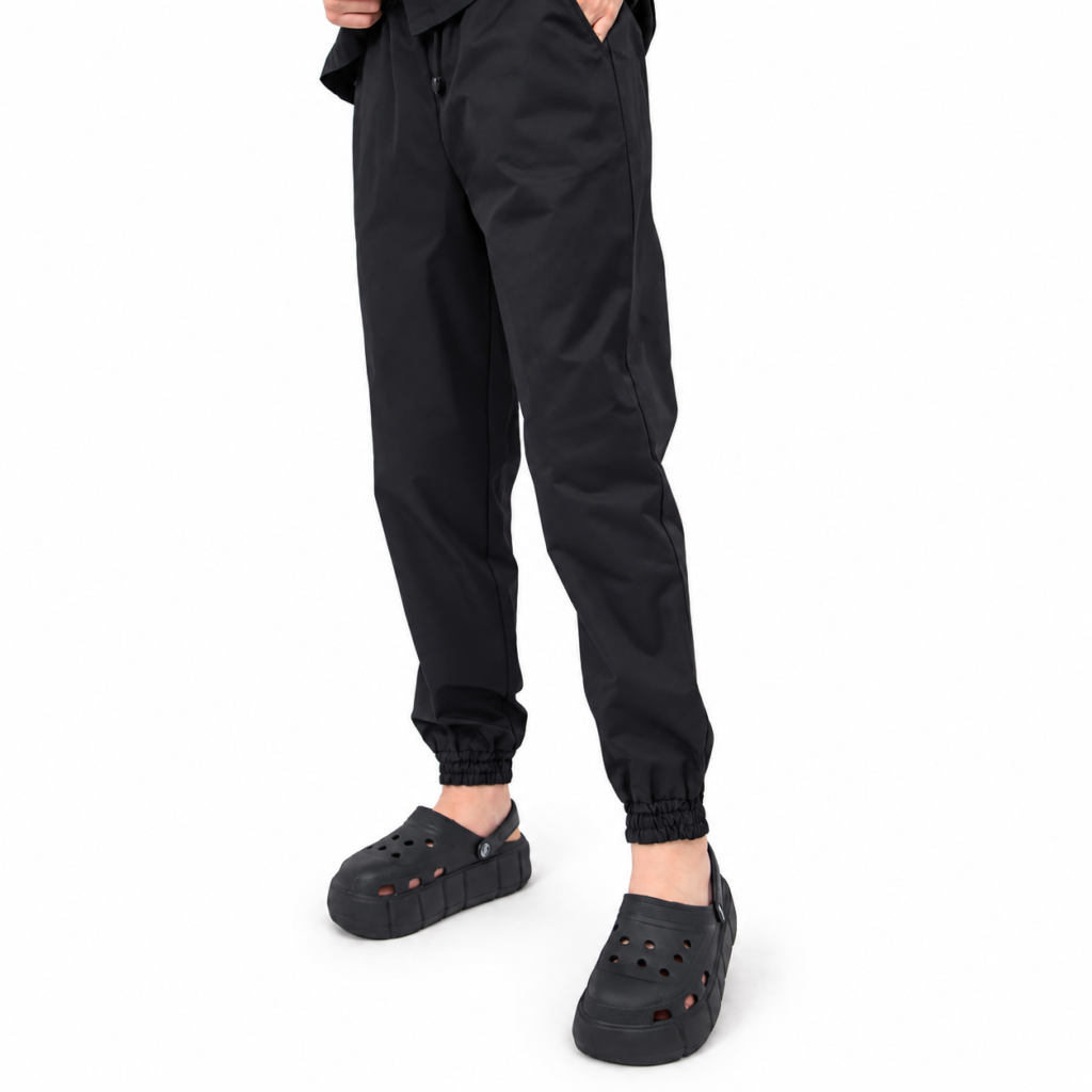 Black women’s chef trousers with elastic ankle cuffs