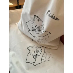 The bags are made of basic unbleached cotton. (10pcs)