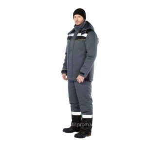 Giacca e pantaloni isolati con imbottitura sintetica per la protezione dal freddo e dal vento.